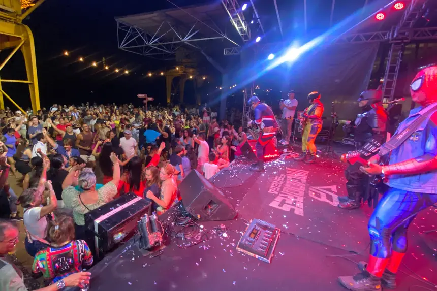 Banda Vingadores do Brega fecha a programação de sexta, às 21h30