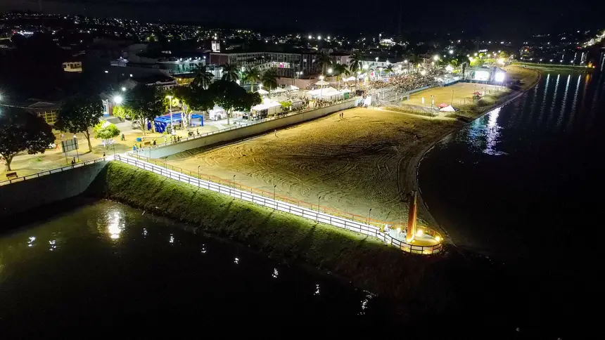  <div class='credito_fotos'>Foto: Vinicius Pinto / Ag. Pará &nbsp;&nbsp;|&nbsp;&nbsp; <a href='/midias/2025/originais/20250717230744-GF00024238-F00423896.jpg' download><i class='fa-solid fa-download'></i> Download</a></div>