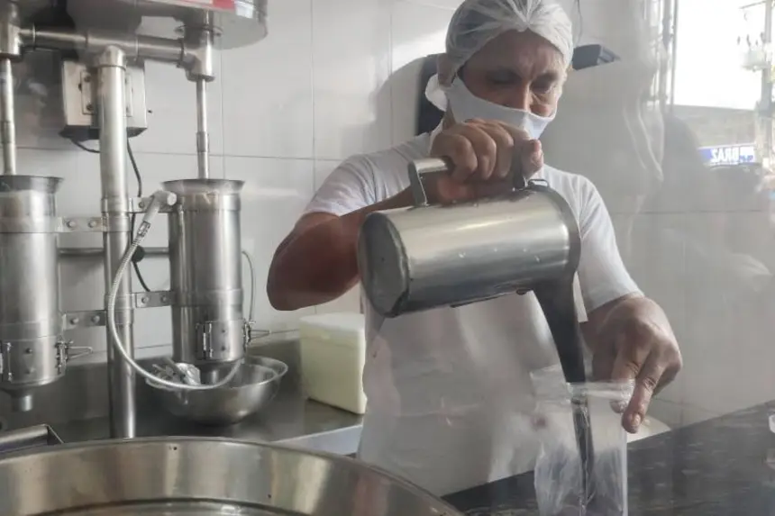 No próximo mês, mais de 1.600 agentes de saúde estarão distribuídos em Belém para fazer o cadastramento dos batedores de açaí