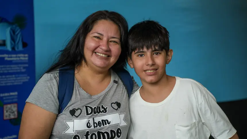 Alessandra Albuquerque - dona de casa E seu filho Heitor Navarro - 12 anos <div class='credito_fotos'>Foto: Raphael Luz / Agência Pará   |   <a href='/midias/2025/originais/20250818134338-GF00024513-F00432032.jpg' download><i class='fa-solid fa-download'></i> Download</a></div>