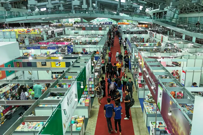 default <div class='credito_fotos'>Foto: Vinicius Pinto / Ag. Pará &nbsp;&nbsp;|&nbsp;&nbsp; <a href='/midias/2025/originais/20250819145852-GF00024532-F00432497.jpg' download><i class='fa-solid fa-download'></i> Download</a></div>