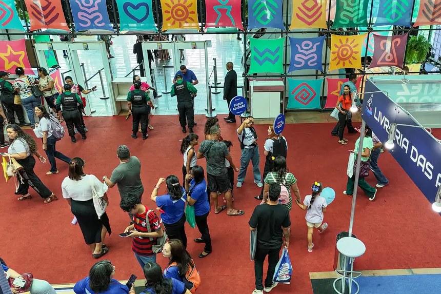 default <div class='credito_fotos'>Foto: Vinicius Pinto / Ag. Pará &nbsp;&nbsp;|&nbsp;&nbsp; <a href='/midias/2025/originais/20250819145911-GF00024532-F00432499.jpg' download><i class='fa-solid fa-download'></i> Download</a></div>