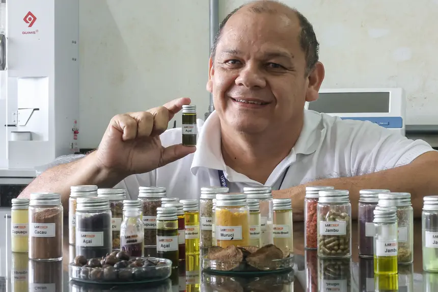 Professor Raul Carvalho - coordenador Labtecs <div class='credito_fotos'>Foto: Bruno Cecim / Ag.Pará | <a href='/midias/2025/originais/20250926161724-GF00024987-F00448208.jpg' download><i class='fa-solid fa-download'></i> Download</a></div>