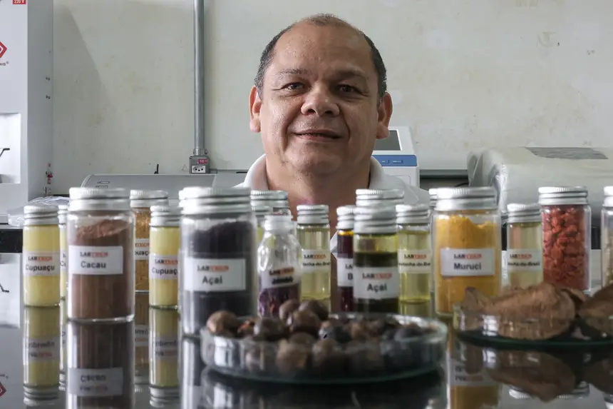 Professor Raul Carvalho - coordenador Labtecs <div class='credito_fotos'>Foto: Bruno Cecim / Ag.Pará | <a href='/midias/2025/originais/20250926161739-GF00024987-F00448217.jpg' download><i class='fa-solid fa-download'></i> Download</a></div>