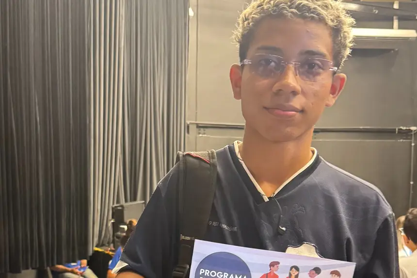 Gabriel Conceição realizou o cadastro no programa 'Primeiro Oficio'