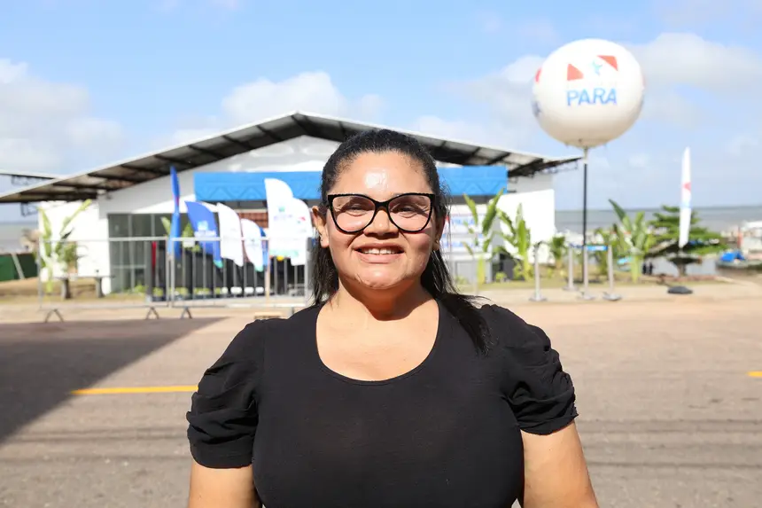 Ediceia Farias - pedagoga <div class='credito_fotos'>Foto: Marco Santos / Ag. Pará   |   <a href='/midias/2025/originais/20251008100727-GF00025083-F00452090.jpg' download><i class='fa-solid fa-download'></i> Download</a></div>