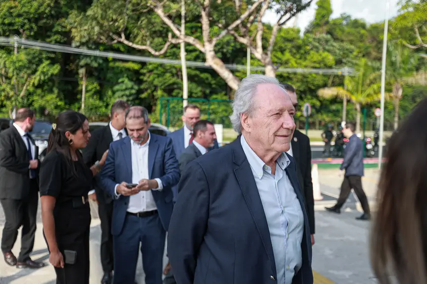  <div class='credito_fotos'>Foto: Marcelo Lelis / Ag. Pará   |   <a href='/midias/2025/originais/20251010173820-GF00025131-F00453746.jpg' download><i class='fa-solid fa-download'></i> Download</a></div>