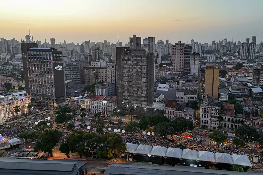 default <div class='credito_fotos'>Foto: Vinicius Pinto / Ag. Pará | <a href='/midias/2025/originais/20251012101758-GF00025152-F00454484.jpg' download><i class='fa-solid fa-download'></i> Download</a></div>
