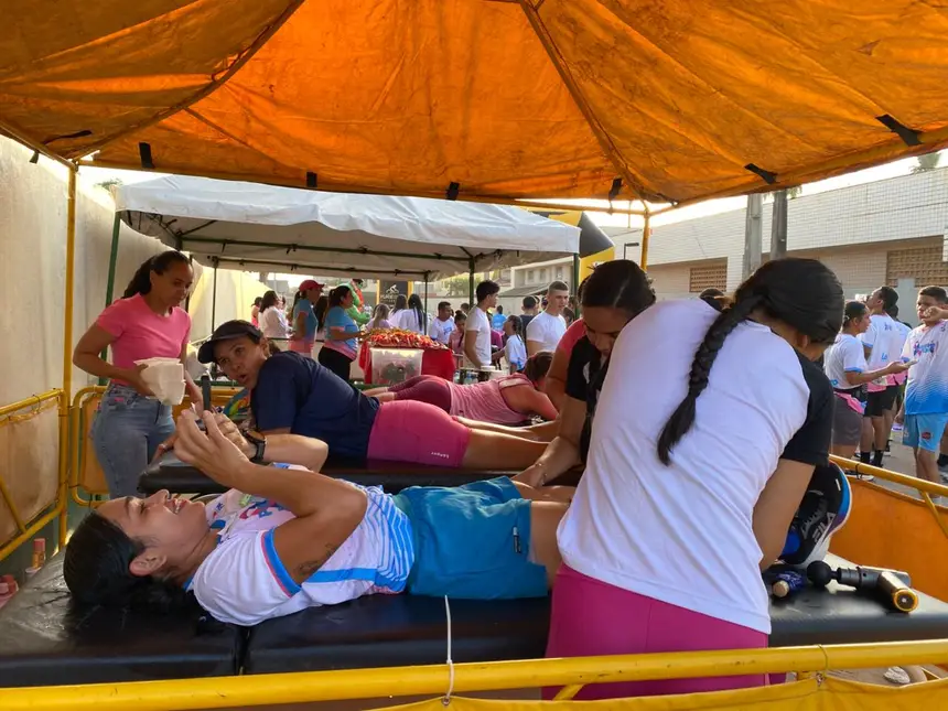 Massagens foram oferecidas pela equipe de fisioterapia ao final da corrida