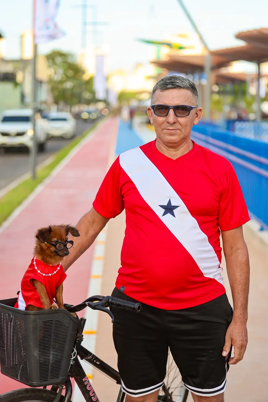 Reginaldo Leão, 56, autônomo. <div class='credito_fotos'>Foto: Bruno Cecim / Ag.Pará   |   <a href='/midias/2025/originais/20251103195314-GF00025370-F00462477.jpg' download><i class='fa-solid fa-download'></i> Download</a></div>