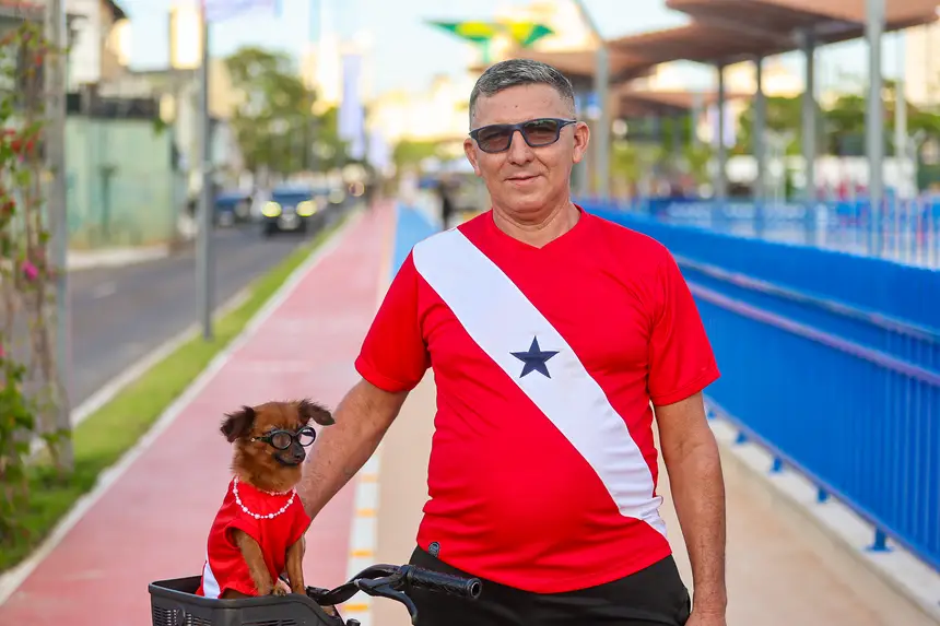 Reginaldo Leão, 56, autônomo. <div class='credito_fotos'>Foto: Bruno Cecim / Ag.Pará   |   <a href='/midias/2025/originais/20251103195316-GF00025370-F00462478.jpg' download><i class='fa-solid fa-download'></i> Download</a></div>