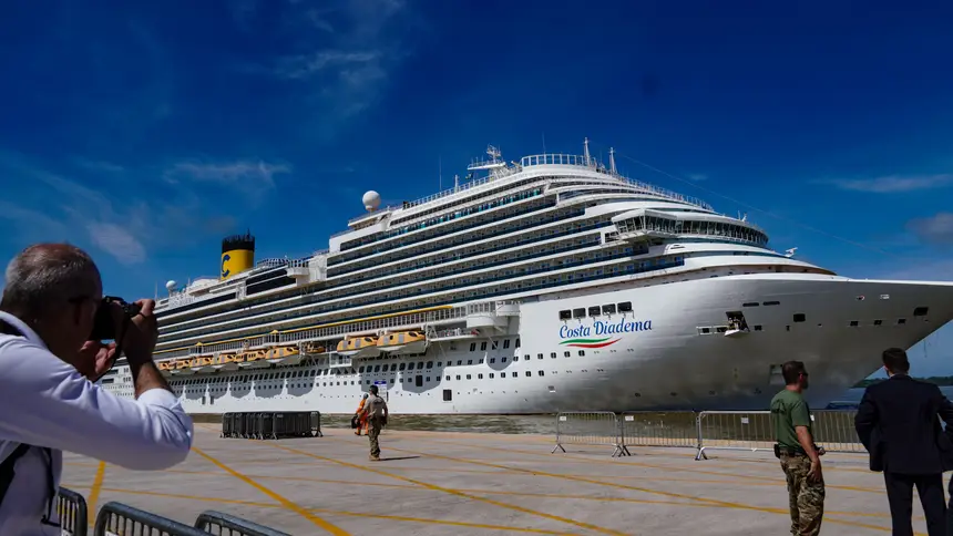  <div class='credito_fotos'>Foto: Edivaldo Sodré / Ag. Pará   |   <a href='/midias/2025/originais/20251104122324-GF00025379-F00462918.jpg' download><i class='fa-solid fa-download'></i> Download</a></div>