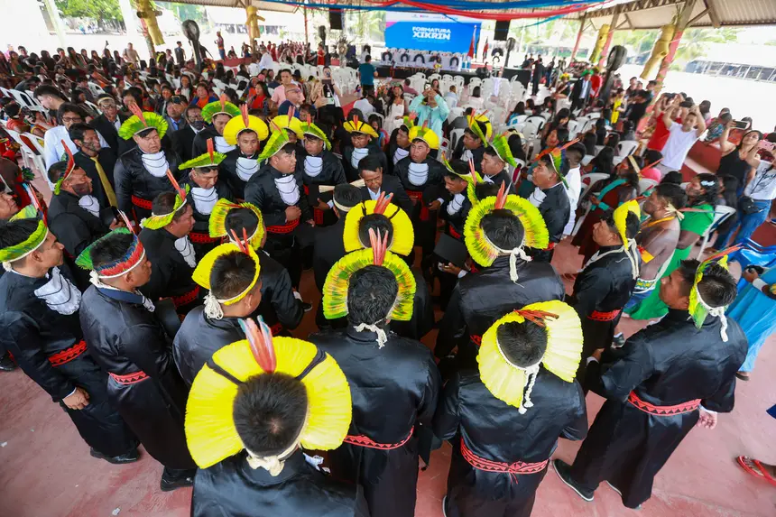  <div class='credito_fotos'>Foto: Marcelo Lelis / Ag. Pará   |   <a href='/midias/2025/originais/20251104131215-GF00025376-F00463061.jpg' download><i class='fa-solid fa-download'></i> Download</a></div>