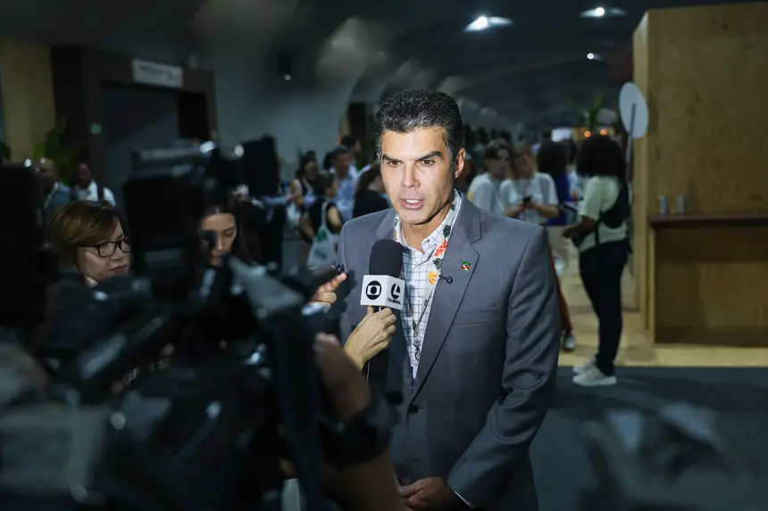  <div class='credito_fotos'>Foto: Marco Santos / Ag. Pará   |   <a href='/midias/2025/originais/20251110112401-GF00025422-F00464607.jpg' download><i class='fa-solid fa-download'></i> Download</a></div>