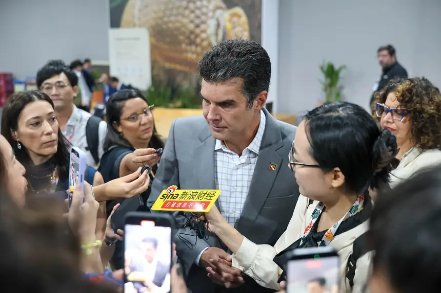  <div class='credito_fotos'>Foto: Marco Santos / Ag. Pará   |   <a href='/midias/2025/originais/20251110112512-GF00025422-F00464632.jpg' download><i class='fa-solid fa-download'></i> Download</a></div>