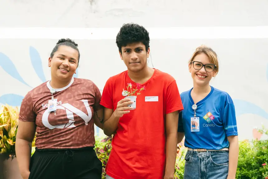 Psicóloga Raissa Campos, Christian Rafael e a terapeuta ocupacional Alanna Gomes