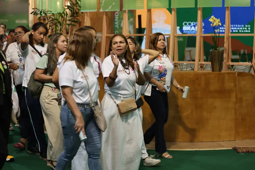  <div class='credito_fotos'>Foto: Bruno Cruz / Ag. Pará   |   <a href='/midias/2025/originais/20251117123152-GF00025559-F00468857.jpg' download><i class='fa-solid fa-download'></i> Download</a></div>