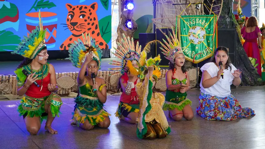  <div class='credito_fotos'>Foto: Vinicius Pinto / Ag. Pará   |   <a href='/midias/2025/originais/20251118140054-GF00025594-F00469671.jpg' download><i class='fa-solid fa-download'></i> Download</a></div>