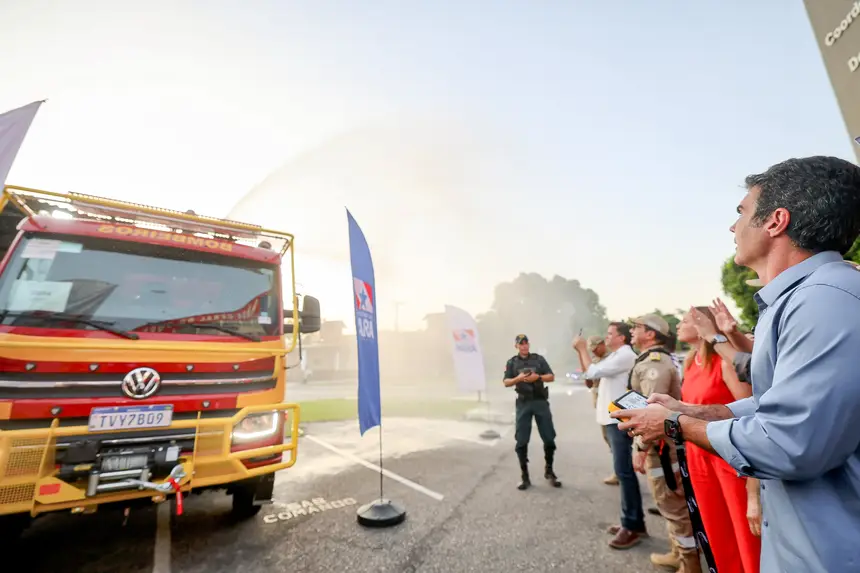  <div class='credito_fotos'>Foto: Marco Santos / Ag. Pará   |   <a href='/midias/2025/originais/20251124193020-GF00025685-F00471688.jpg' download><i class='fa-solid fa-download'></i> Download</a></div>