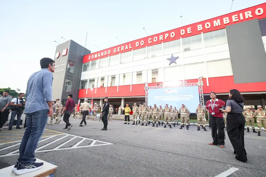  <div class='credito_fotos'>Foto: Marco Santos / Ag. Pará   |   <a href='/midias/2025/originais/20251124193025-GF00025685-F00471691.jpg' download><i class='fa-solid fa-download'></i> Download</a></div>