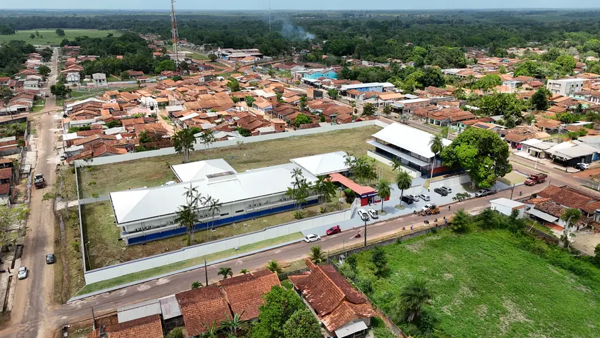 default <div class='credito_fotos'>Foto: Vinicius Pinto / Ag. Pará   |   <a href='/midias/2025/originais/20251201130921-GF00025742-F00473629.jpg' download><i class='fa-solid fa-download'></i> Download</a></div>