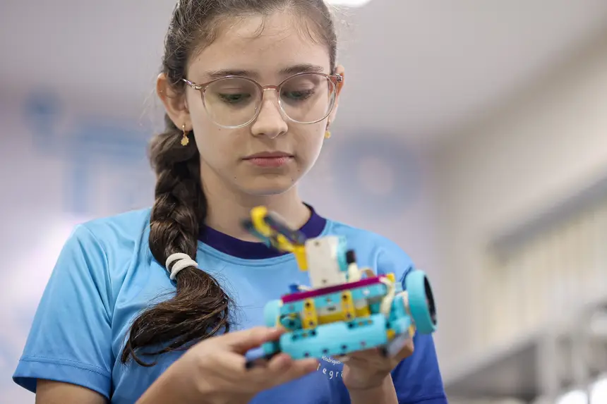 Aluna 
Maria Heloísa 
1° ano <div class='credito_fotos'>Foto: Bruno Cruz / Ag. Pará   |   <a href='/midias/2025/originais/20251202160541-GF00025748-F00473785.jpg' download><i class='fa-solid fa-download'></i> Download</a></div>