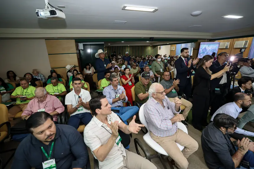  <div class='credito_fotos'>Foto: Marco Santos / Ag. Pará   |   <a href='/midias/2025/originais/20251202165341-GF00025749-F00473832.jpg' download><i class='fa-solid fa-download'></i> Download</a></div>