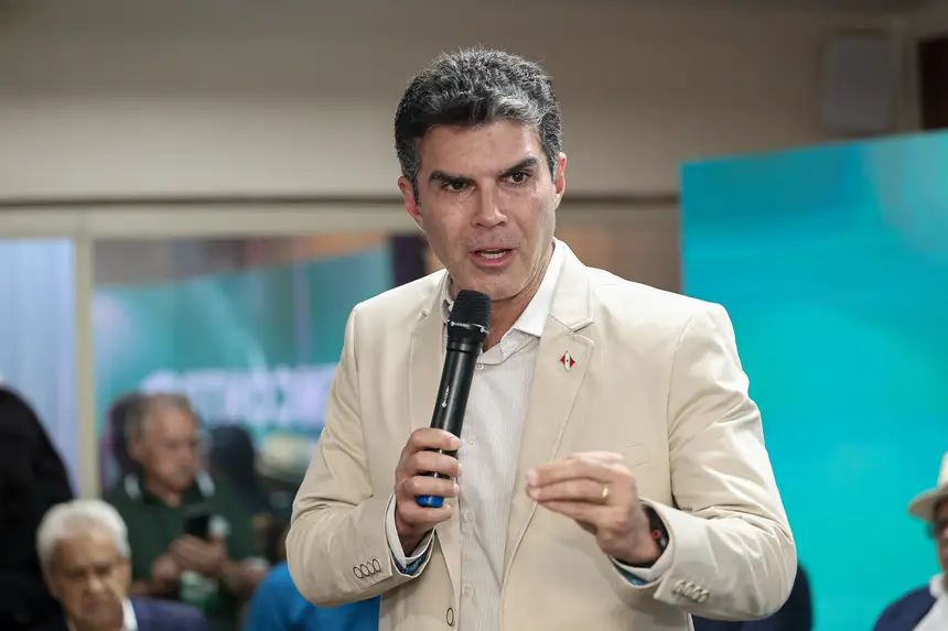  <div class='credito_fotos'>Foto: Marco Santos / Ag. Pará   |   <a href='/midias/2025/originais/20251202165348-GF00025749-F00473836.jpg' download><i class='fa-solid fa-download'></i> Download</a></div>