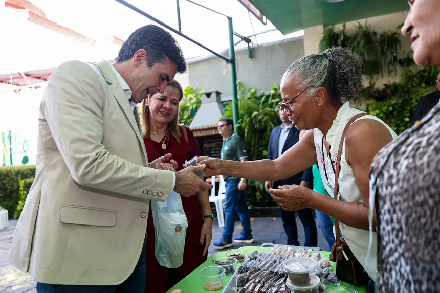  <div class='credito_fotos'>Foto: Marco Santos / Ag. Pará   |   <a href='/midias/2025/originais/20251202165411-GF00025749-F00473849.jpg' download><i class='fa-solid fa-download'></i> Download</a></div>