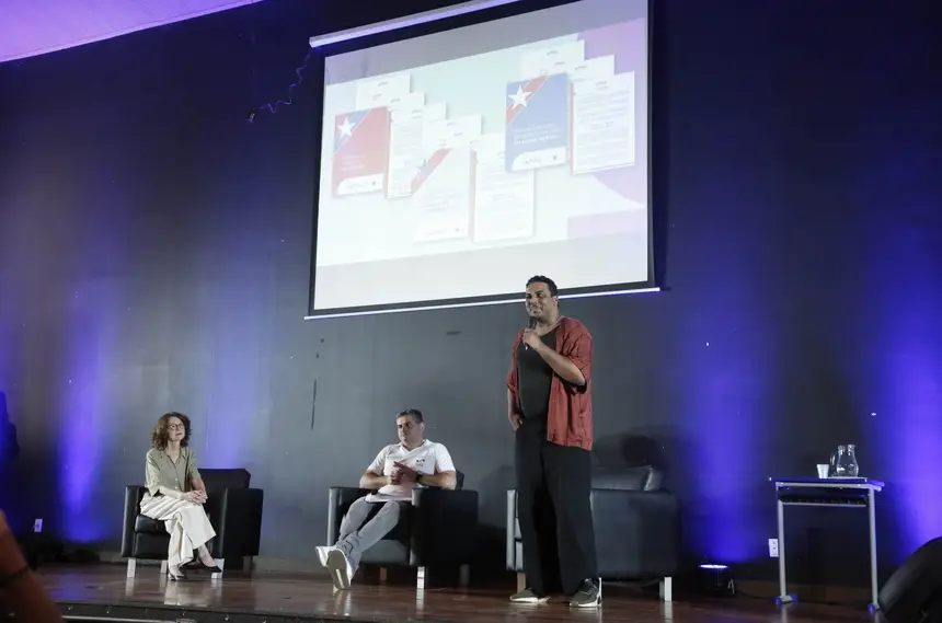 Representando o Itaú Social, Raphael Sá