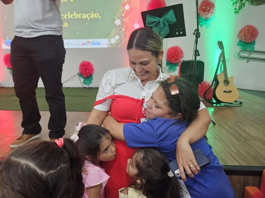 Durante a programação, Mariela Borges compartilhou o afeto do público infantil atendido pela unidade