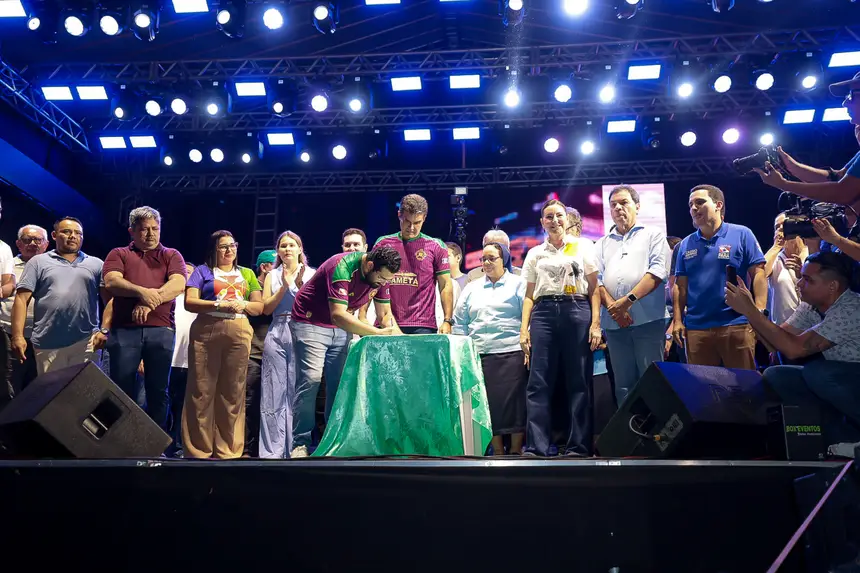  <div class='credito_fotos'>Foto: Alex Ribeiro / Ag. Pará &nbsp;&nbsp;|&nbsp;&nbsp; <a href='/midias/2025/originais/20251223195328-GF00025957-F00480612.jpg' download><i class='fa-solid fa-download'></i> Download</a></div>