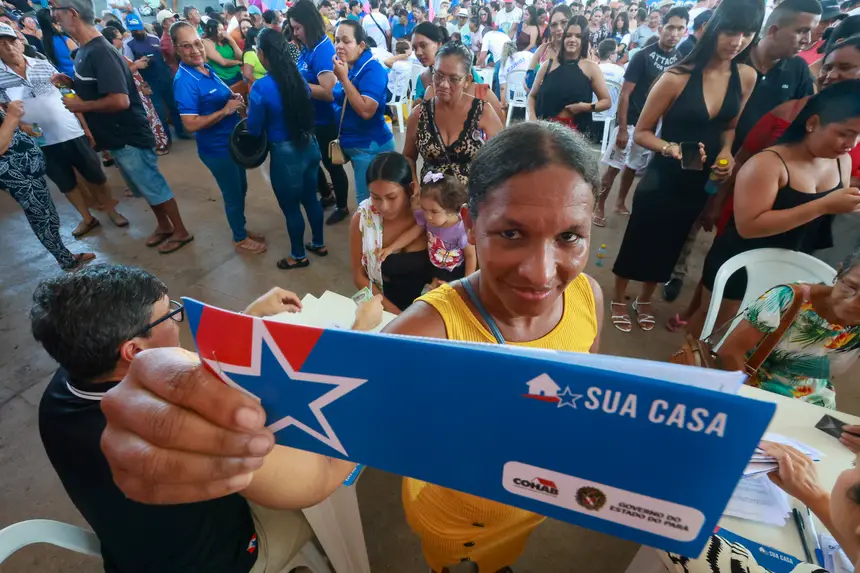 Raimunda Farias Oliveira, agricultora <div class='credito_fotos'>Foto: Marcelo Lelis / Ag. Pará &nbsp;&nbsp;|&nbsp;&nbsp; <a href='/midias/2025/originais/20251227103355-GF00025975-F00481058.jpg' download><i class='fa-solid fa-download'></i> Download</a></div>