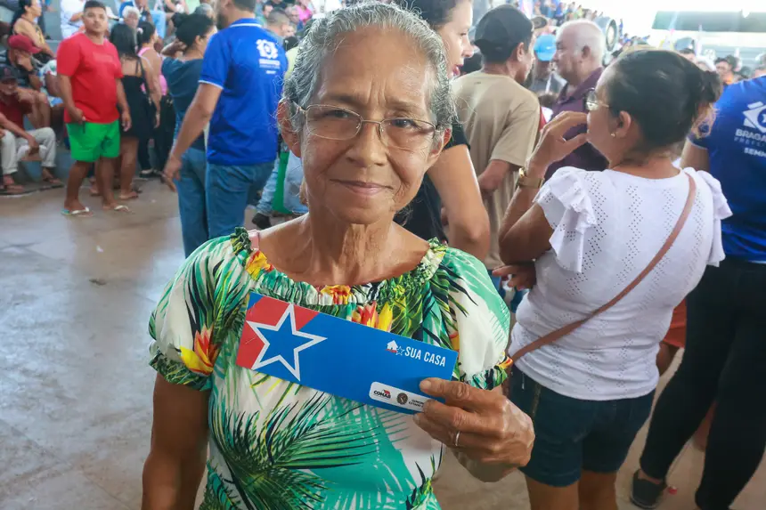 Idemer Ferreira Ribeiro, dona de casa <div class='credito_fotos'>Foto: Marcelo Lelis / Ag. Pará &nbsp;&nbsp;|&nbsp;&nbsp; <a href='/midias/2025/originais/20251227103415-GF00025975-F00481061.jpg' download><i class='fa-solid fa-download'></i> Download</a></div>