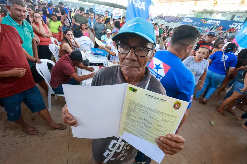 Valdemar Rodrigues da Silva, agricultor <div class='credito_fotos'>Foto: Marcelo Lelis / Ag. Pará &nbsp;&nbsp;|&nbsp;&nbsp; <a href='/midias/2025/originais/20251227103423-GF00025975-F00481062.jpg' download><i class='fa-solid fa-download'></i> Download</a></div>