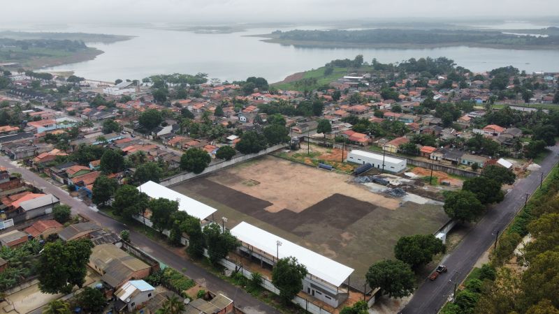 Fotos do estádio municipal
Construção de Praça
 <div class='credito_fotos'>Foto: Alexandre Costa / Ag. Pará   |   <a href='/midias/2025/originais/22714_ff357203-846d-3b0a-7a45-e9f45d77d924.jpg' download><i class='fa-solid fa-download'></i> Download</a></div>