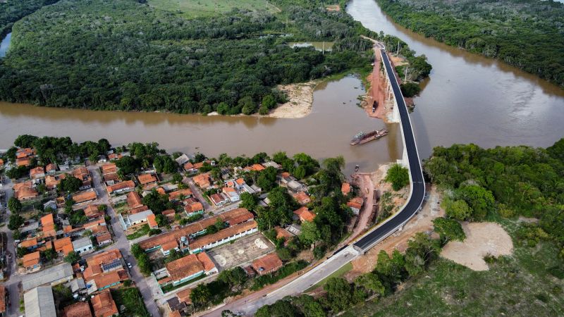  Ponte sobre o Alto Rio Capim, na Rodovia PA-256, que liga os municípios de Ipixuna do Pará e Paragominas, no nordeste paraense

PAULO CEZAR/AGENCIA PRÁ <div class='credito_fotos'>Foto: Paulo Cézar / Ag. Pará   |   <a href='/midias/2025/originais/22724_6ae7565a-780f-0062-4c28-894f2eb367f7.jpg' download><i class='fa-solid fa-download'></i> Download</a></div>