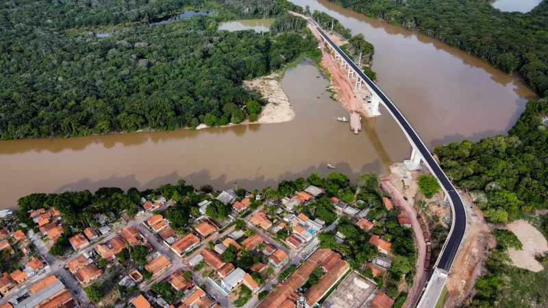  Ponte sobre o Alto Rio Capim, na Rodovia PA-256, que liga os municípios de Ipixuna do Pará e Paragominas, no nordeste paraense

PAULO CEZAR/AGENCIA PRÁ <div class='credito_fotos'>Foto: Paulo Cézar / Ag. Pará   |   <a href='/midias/2025/originais/22724_a8176257-2e11-b55c-58f8-de697e0f99c1.jpg' download><i class='fa-solid fa-download'></i> Download</a></div>