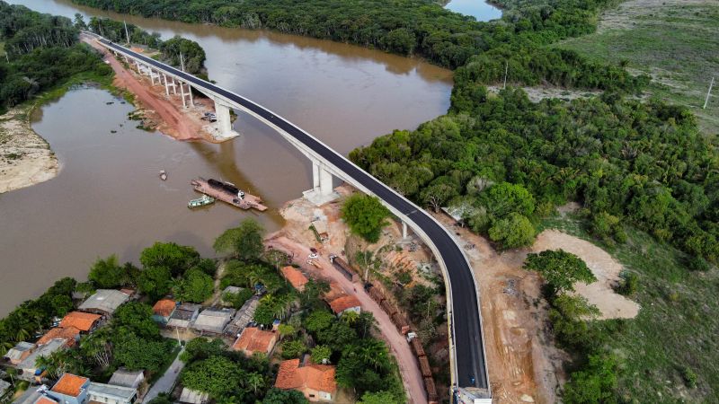  Ponte sobre o Alto Rio Capim, na Rodovia PA-256, que liga os municípios de Ipixuna do Pará e Paragominas, no nordeste paraense

PAULO CEZAR/AGENCIA PRÁ <div class='credito_fotos'>Foto: Paulo Cézar / Ag. Pará   |   <a href='/midias/2025/originais/22724_b1429e33-8eb4-77f9-6c41-e214cd9021e7.jpg' download><i class='fa-solid fa-download'></i> Download</a></div>