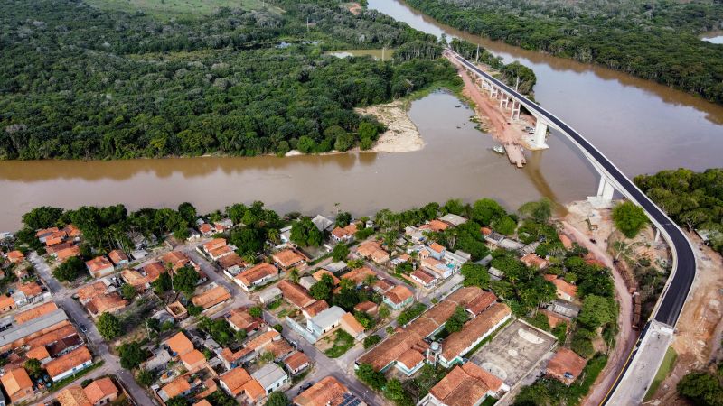  Ponte sobre o Alto Rio Capim, na Rodovia PA-256, que liga os municípios de Ipixuna do Pará e Paragominas, no nordeste paraense

PAULO CEZAR/AGENCIA PRÁ <div class='credito_fotos'>Foto: Paulo Cézar / Ag. Pará   |   <a href='/midias/2025/originais/22724_dd42108a-0a7c-01bc-110b-b6666f97e200.jpg' download><i class='fa-solid fa-download'></i> Download</a></div>