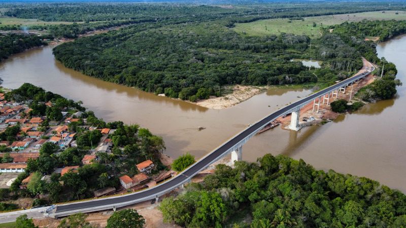  Ponte sobre o Alto Rio Capim, na Rodovia PA-256, que liga os municípios de Ipixuna do Pará e Paragominas, no nordeste paraense

PAULO CEZAR/AGENCIA PRÁ <div class='credito_fotos'>Foto: Paulo Cézar / Ag. Pará   |   <a href='/midias/2025/originais/22724_e350daf3-bb69-bf82-be9e-c2837d08dad3.jpg' download><i class='fa-solid fa-download'></i> Download</a></div>