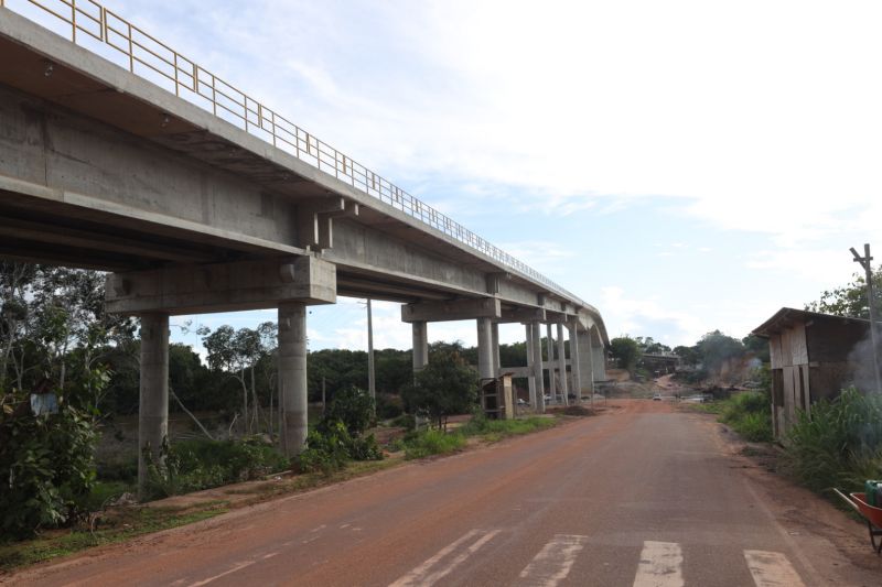  Ponte sobre o Alto Rio Capim, na Rodovia PA-256, que liga os municípios de Ipixuna do Pará e Paragominas, no nordeste paraense <div class='credito_fotos'>Foto: Alex Ribeiro / Ag. Pará   |   <a href='/midias/2025/originais/22725_58c33b8c-f5c4-c2bc-def8-2ffe7d142e2f.jpg' download><i class='fa-solid fa-download'></i> Download</a></div>