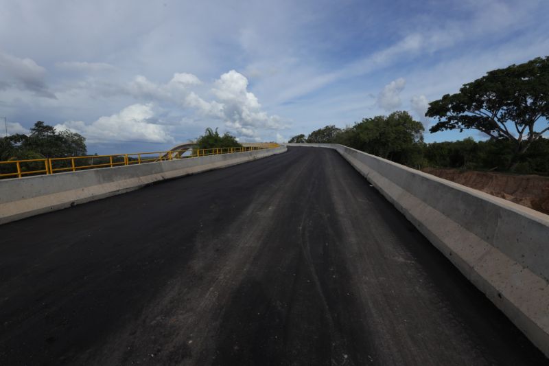  Ponte sobre o Alto Rio Capim, na Rodovia PA-256, que liga os municípios de Ipixuna do Pará e Paragominas, no nordeste paraense

ALEX RIBEIRO/AGENCIA PARÁ <div class='credito_fotos'>Foto: Alex Ribeiro / Ag. Pará   |   <a href='/midias/2025/originais/22725_70d03769-b22a-6ca3-7f79-b6c0e0de7254.jpg' download><i class='fa-solid fa-download'></i> Download</a></div>