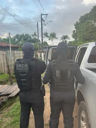 notícia: Polícia Civil prende oito pessoas suspeitas de ligação com facções criminosas