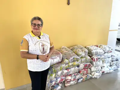 notícia: Seplad doa mais de 3 toneladas de alimentos a instituições sem fins lucrativos em Belém 