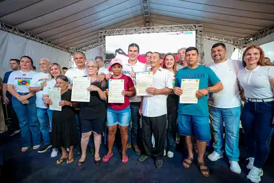 notícia: Governador Helder Barbalho Entrega 457 Títulos de Terra a Agricultores em Bragança