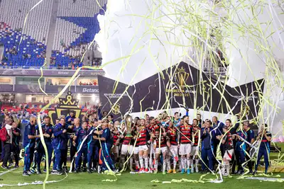 notícia: Mangueirão abre calendário oficial do futebol brasileiro com grande festa