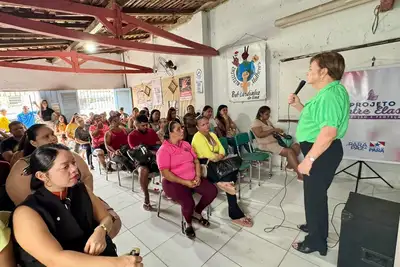 notícia: 'Entre Elas' promove palestra sobre prevenção da gravidez na adolescência e ISTs