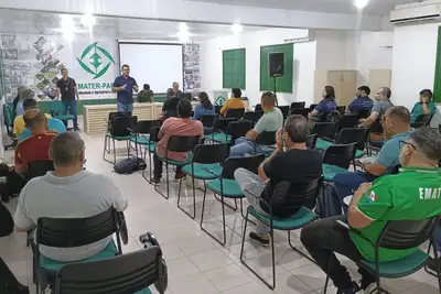 notícia: Extensionistas da Emater são qualificados com curso para o processo de restauração florestal