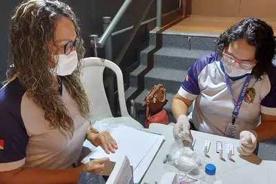 notícia: Sespa realiza ação de saúde para indígenas acampados na Seduc